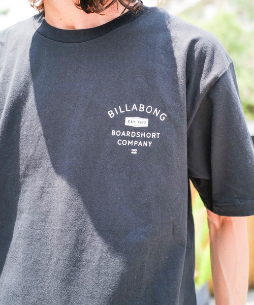 BILLABONG(ビラボン)の「BILLABONG メンズ PEAK Tシャツ 【2024年夏モデル】/ビラボンバックプリントロゴ半袖Tシャツ(Tシャツ/カットソー・メンズ・ホワイト/ブラック・MEDIUM/LARGE/X-LARGE)」の14枚目の写真