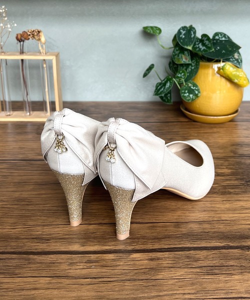 LUGG NAGG(ラグナグ)の「【Petit Amour】二次会 ドレス セレモニー パーティーリボンシューズ(パンプス・レディース・ベージュ/ブラック・22.5cm/23.0cm/23.5cm/24.0cm/24.5cm)」の19枚目の写真