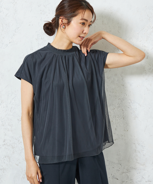 A/C DESIGN BY ALPHA CUBIC（エーシーデザインバイアルファキュービック）の「チュールギャザーブラウス（Tシャツ/カットソー・レディース・オフホワイト/ネイビー/イエロー・M/L/LL）」の6枚目の写真