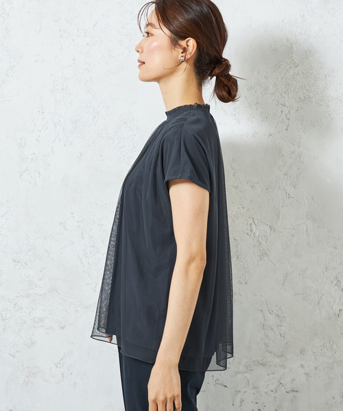 A/C DESIGN BY ALPHA CUBIC（エーシーデザインバイアルファキュービック）の「チュールギャザーブラウス（Tシャツ/カットソー・レディース・オフホワイト/ネイビー/イエロー・M/L/LL）」の7枚目の写真