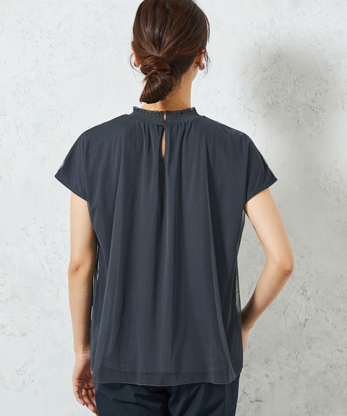 A/C DESIGN BY ALPHA CUBIC（エーシーデザインバイアルファキュービック）の「チュールギャザーブラウス（Tシャツ/カットソー・レディース・オフホワイト/ネイビー/イエロー・M/L/LL）」の8枚目の写真