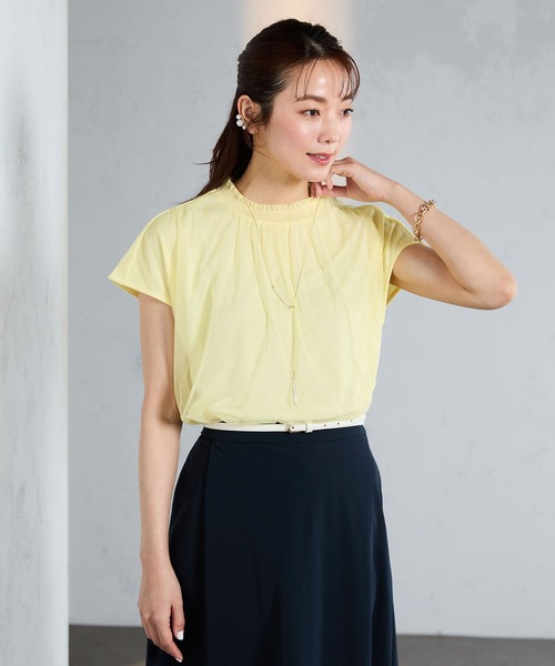 A/C DESIGN BY ALPHA CUBIC（エーシーデザインバイアルファキュービック）の「チュールギャザーブラウス（Tシャツ/カットソー・レディース・オフホワイト/ネイビー/イエロー・M/L/LL）」の2枚目の写真