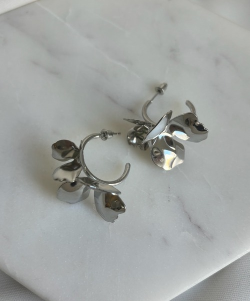 DouDou(ドゥドゥ)の「メタルモチーフピアス(ピアス(両耳用)・レディース・ゴールド/シルバー・FREE)」の5枚目の写真