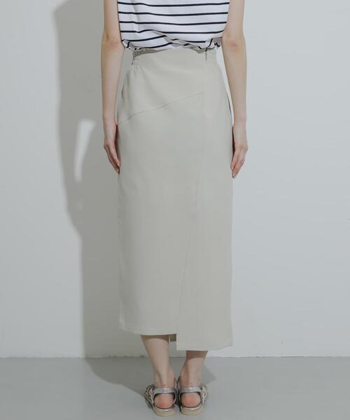 SENSE OF PLACE by URBAN RESEARCH（センスオブプレイスバイアーバンリサーチ）の「『UR TECH DRYLUXE』リネンライクアシンメトリースカート（スカート・レディース・ブラック/ライトベージュ/ブルー・SMALL/MEDIUM）」の7枚目の写真