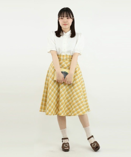 F i.n.t(フィント)の「コインチェーン使いパステルチェックフレアースカート/F&A/fint(スカート・レディース・イエロー/パープル系・1/2)」の5枚目の写真