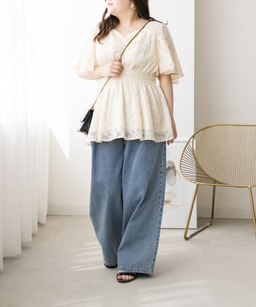 CLETTE(クレット)の「シアー花柄ペプラムブラウス(シャツ/ブラウス・レディース・ブラック/アイボリー/ブルー・4L/3L/LL)」の11枚目の写真