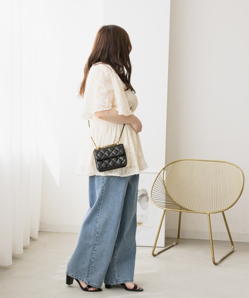 CLETTE(クレット)の「シアー花柄ペプラムブラウス(シャツ/ブラウス・レディース・ブラック/アイボリー/ブルー・4L/3L/LL)」の12枚目の写真