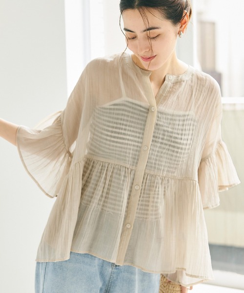 coca(coca)(コカ)の「シアーフリルブラウス(シャツ/ブラウス・レディース・ラベンダー/ホワイト/ライトベージュ/ブラック/ブラウン/ピンク・M/L/S)」の4枚目の写真