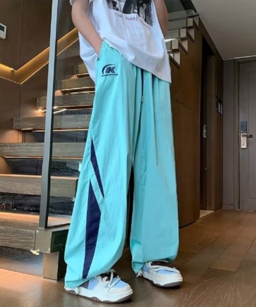 MGV（エムジーヴィー）の「テックナイロンパンツ（その他パンツ・メンズ・ライトブルー/イエロー・MEDIUM/LARGE/X-LARGE）」の3枚目の写真