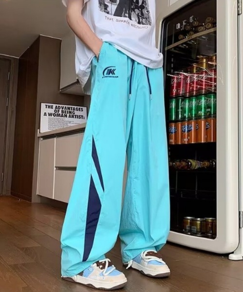 MGV（エムジーヴィー）の「テックナイロンパンツ（その他パンツ・メンズ・ライトブルー/イエロー・MEDIUM/LARGE/X-LARGE）」の4枚目の写真