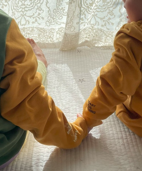 KRIFF MAYER Kid's Collection(クリフメイヤーキッズコレクション)の「なかよしスウェット(スウェット・キッズ・マスタード/ダークネイビー/カラフル/オリーブ/グレー・120/130/140/150/160/170)」の8枚目の写真