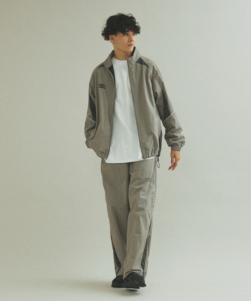 UMBRO(アンブロ)の「UMBRO / アンブロ 417別注 トラックパンツ(その他パンツ・メンズ・ベージュ/ネイビー・MEDIUM/LARGE/X-LARGE)」の13枚目の写真