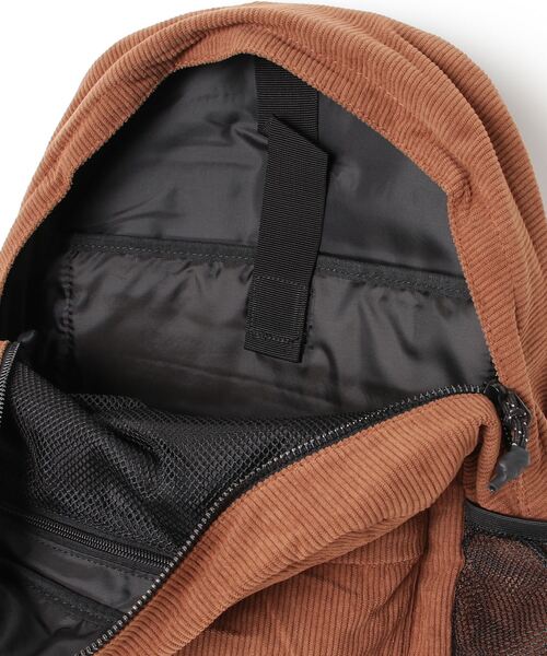 DC（ディーシー）の「DC SHOES BACKSIDER CORD / ディーシーシューズ バックサイダーコード（バックパック/リュック・メンズ・ブラック/ブラウン・FREE）」の5枚目の写真