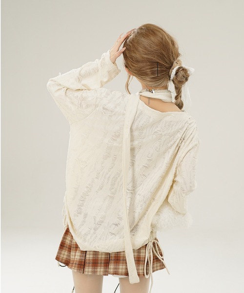 HOOK(フック)の「【HOOK】for girls リボンタイ付きバタフライプリントサイドシャーリングダメージ透かしニットソー(Tシャツ/カットソー・レディース・グレー/ライトベージュ・S/L/M)」の13枚目の写真