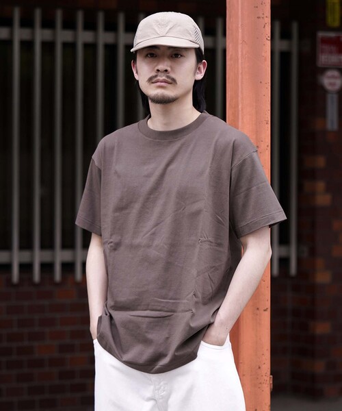WISM（ウィズム）の「【BASEMENT GEAR / ベースメントギア】7oz Garment Wash S/SL Tee（Tシャツ/カットソー・メンズ・ホワイト/ライトグレー/ブラック/ベージュ/ネイビー/カーキ/ピンク/グリーン系その他/ブラウン・MEDIUM/LARGE/X-LARGE/XX-LARGE）」の4枚目の写真