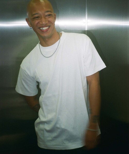 WISM（ウィズム）の「【BASEMENT GEAR / ベースメントギア】7oz Garment Wash S/SL Tee（Tシャツ/カットソー・メンズ・ホワイト/ライトグレー/ブラック/ベージュ/ネイビー/カーキ/ピンク/グリーン系その他/ブラウン・MEDIUM/LARGE/X-LARGE/XX-LARGE）」の2枚目の写真