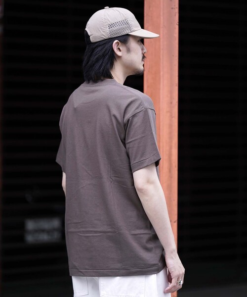 WISM（ウィズム）の「【BASEMENT GEAR / ベースメントギア】7oz Garment Wash S/SL Tee（Tシャツ/カットソー・メンズ・ホワイト/ライトグレー/ブラック/ベージュ/ネイビー/カーキ/ピンク/グリーン系その他/ブラウン・MEDIUM/LARGE/X-LARGE/XX-LARGE）」の19枚目の写真