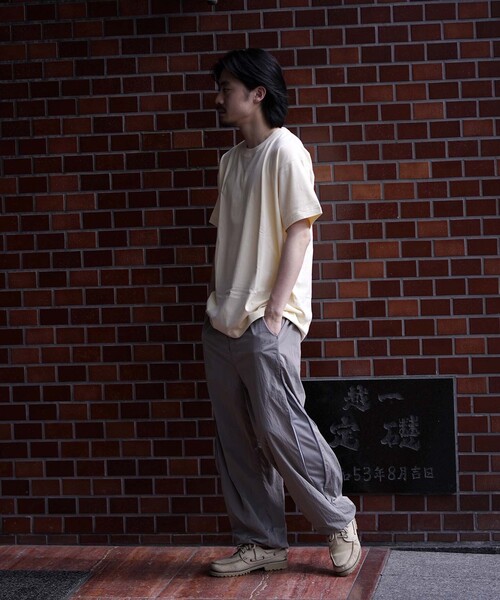 WISM（ウィズム）の「【BASEMENT GEAR / ベースメントギア】7oz Garment Wash S/SL Tee（Tシャツ/カットソー・メンズ・ホワイト/ライトグレー/ブラック/ベージュ/ネイビー/カーキ/ピンク/グリーン系その他/ブラウン・MEDIUM/LARGE/X-LARGE/XX-LARGE）」の21枚目の写真