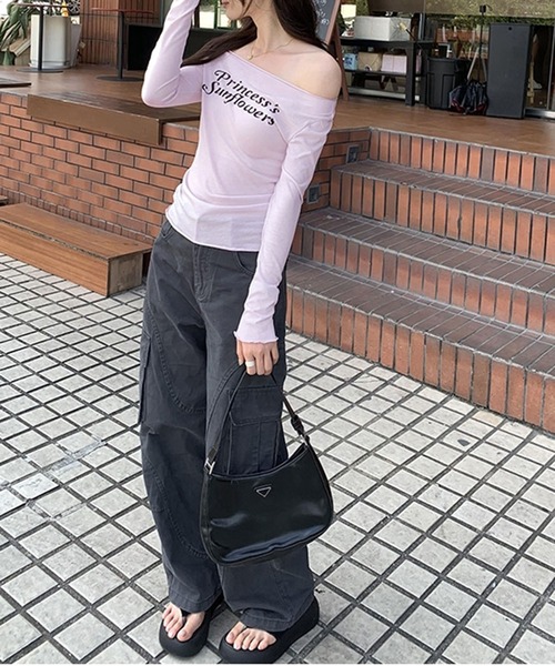 オフショルロンT/長袖Tシャツ（Tシャツ/カットソー）｜LYEON
