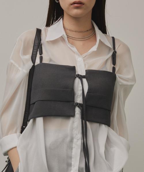 Solace（ソレイス）の「2WAYベルトビスチェ（ベスト・レディース・ブラック/グレー/ベージュ・FREE）」の3枚目の写真