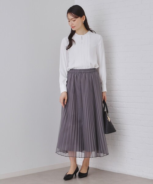 OPAQUE.CLIP(オペークドットクリップ)の「《通勤・セレモニー対応》フロントタックブラウス【洗濯機洗い可】(シャツ/ブラウス・レディース・ホワイト・36/38/42/40)」の3枚目の写真