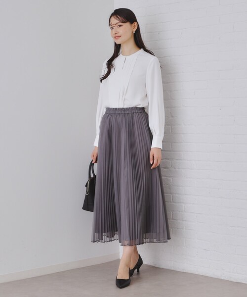 OPAQUE.CLIP(オペークドットクリップ)の「《通勤・セレモニー対応》フロントタックブラウス【洗濯機洗い可】(シャツ/ブラウス・レディース・ホワイト・36/38/42/40)」の4枚目の写真