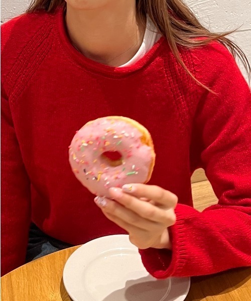 Sorriso（ソリッソ）の「Uネック ニット セーター（ニット/セーター・レディース・レッド・FREE）」の4枚目の写真