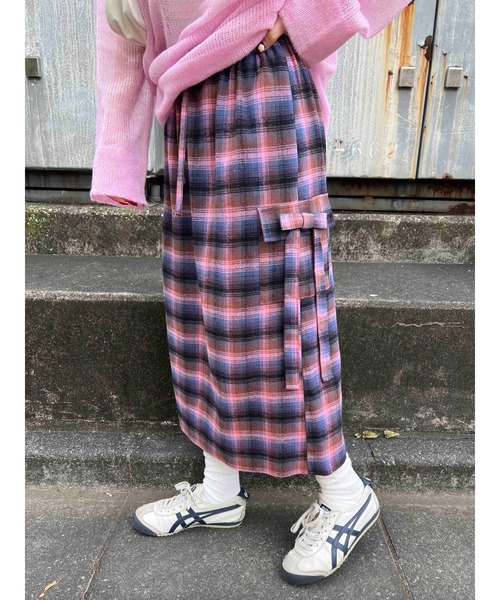 WC（ダブル シー）の「チェックカーゴロングスカート（スカート・レディース・ピンク/グリーン/ブラウン・FREE）」の3枚目の写真