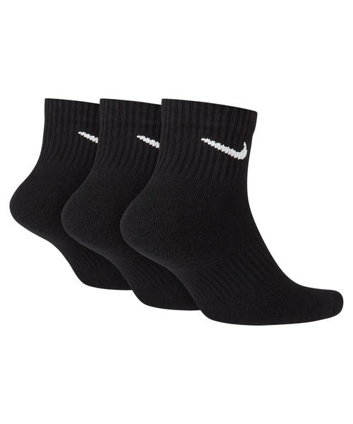 NIKE(ナイキ)の「ナイキ エブリデイ クッション アンクル トレーニングソックス (3足) / Nike Everyday Cushioned Training Ankle Socks (3 Pairs) SX7667-010 Black(ソックス/靴下・メンズ・ブラック・21-23/23-25/25-27/27-29)」の2枚目の写真