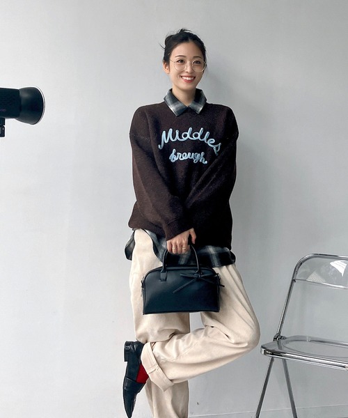 AS KNOW AS plus（アズノゥアズプラス）の「◇チェーンロゴ刺繍ニットプルオーバー（ニット/セーター・レディース・ベージュ系/グレー系/ブラウン系/ネイビー系/レッド系・FREE）」の16枚目の写真