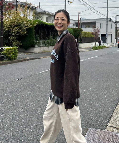 AS KNOW AS plus（アズノゥアズプラス）の「◇チェーンロゴ刺繍ニットプルオーバー（ニット/セーター・レディース・ベージュ系/グレー系/ブラウン系/ネイビー系/レッド系・FREE）」の8枚目の写真