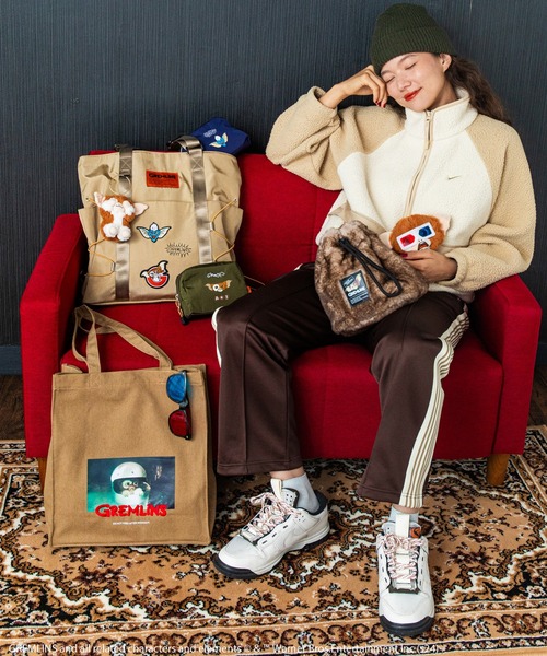 ACCOMMODE（アコモデ）の「グレムリン/もふもふダイカットポーチ（ポーチ・レディース・その他1/その他2・FREE）」の15枚目の写真