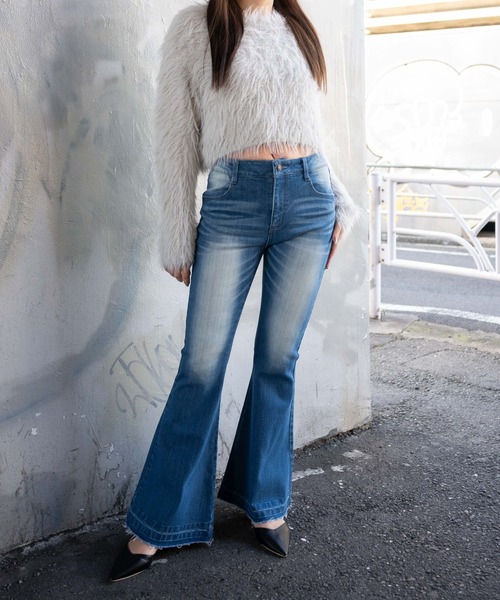 WEGO（ウィゴー）の「WEGO/ローライズスーパーフレアデニムパンツ（デニムパンツ・レディース・ブラック/インディゴブルー・MEDIUM/SMALL）」の19枚目の写真