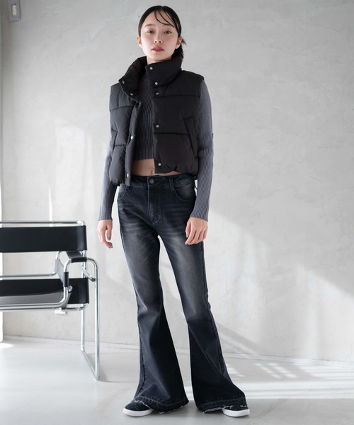 WEGO（ウィゴー）の「WEGO/ローライズスーパーフレアデニムパンツ（デニムパンツ・レディース・ブラック/インディゴブルー・MEDIUM/SMALL）」の22枚目の写真