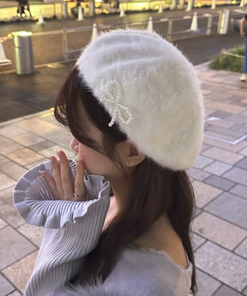 AWESOMENEEDS EQL フラワー装飾 ベレー帽 白 apres jour×ARIAZ】パールリボン付きベレー帽（ハンチング/ベレー帽