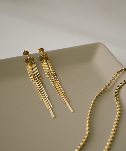 Ops.(オプス)の「ピアス 金属アレルギー対応 シルバー925 ゴールド フリンジ【laria-pe ラリア】(ピアス(両耳用)・レディース・シルバー/イエローゴールド・ONE SIZE)」の12枚目の写真