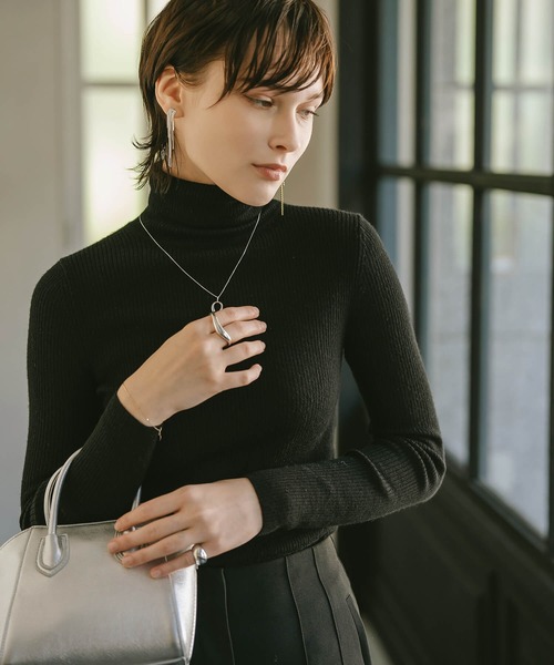 Ops.(オプス)の「ピアス 金属アレルギー対応 シルバー925 ゴールド フリンジ【laria-pe ラリア】(ピアス(両耳用)・レディース・シルバー/イエローゴールド・ONE SIZE)」の6枚目の写真