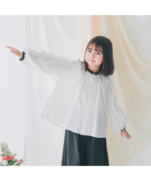 NHT（エヌエイチティー）の「エヌエイチティー 配色ギャザーブラウス（シャツ/ブラウス・キッズ・ラベンダー/アイボリー/ブラック・120cm/130cm/140cm/150cm/160cm/110cm）」の2枚目の写真