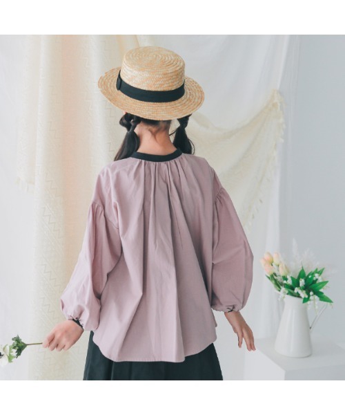 NHT（エヌエイチティー）の「エヌエイチティー 配色ギャザーブラウス（シャツ/ブラウス・キッズ・ラベンダー/アイボリー/ブラック・120cm/130cm/140cm/150cm/160cm/110cm）」の4枚目の写真