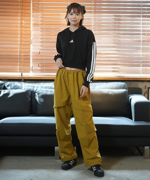 adidas（アディダス）の「adidas/アディダス クロップド丈パーカー KVC41（パーカー・レディース・レッド/ブラック×ホワイト・M/L）」の7枚目の写真