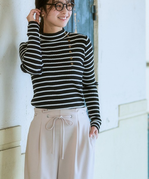 SMILE LAND（スマイルランド）の「＜大きいサイズ＞ ボトルネックリブニットプルオーバー（ニット/セーター・レディース・オフホワイト/ブラック/ワイン/ネイビー/ブラック系・LL/3L/4L/5L/L）」の17枚目の写真