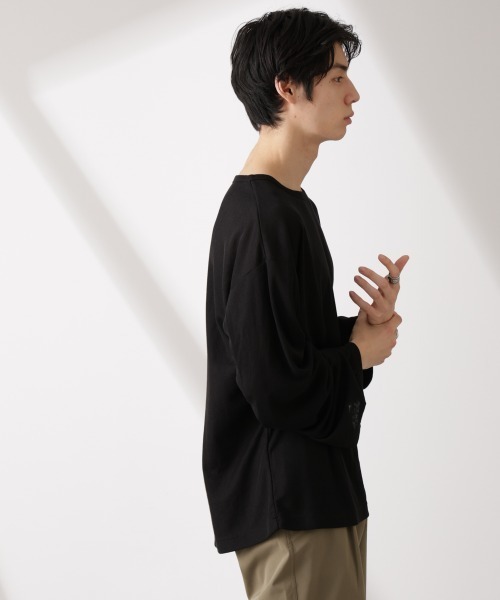 NANO universe（ナノユニバース）の「WEB限定/セミシアークルーネックプルオーバー 長袖（Tシャツ/カットソー・メンズ・ベージュ/チャコール/ブラック・L/M/S）」の6枚目の写真