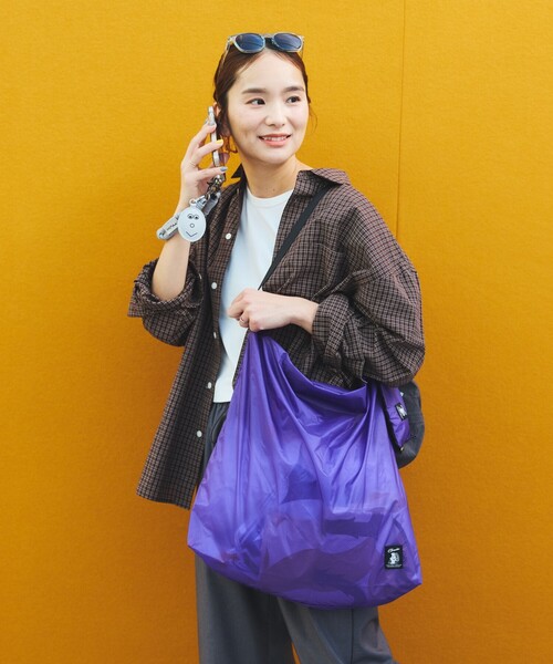 COBMASTER(コブマスター)の「Cobmaster × FREAK'S STORE/コブマスター × フリークスストア 別注 PACKABLE SHOULDER パッカブル ショルダーバッグ(ショルダーバッグ・メンズ・ブラック/サックスブルー/パープル/オレンジ/ホワイト・ONE SIZE)」の4枚目の写真