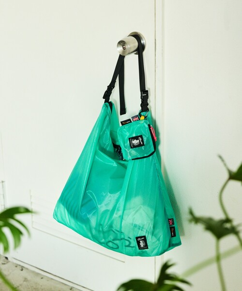 COBMASTER(コブマスター)の「Cobmaster × FREAK'S STORE/コブマスター × フリークスストア 別注 PACKABLE SHOULDER パッカブル ショルダーバッグ(ショルダーバッグ・メンズ・ブラック/サックスブルー/パープル/オレンジ/ホワイト・ONE SIZE)」の15枚目の写真