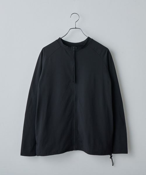 COLONY 2139（コロニートゥーワンスリーナイン）の「ジップアップラッシュガード（ラッシュガード・レディース・ブラック・FREE）」の2枚目の写真