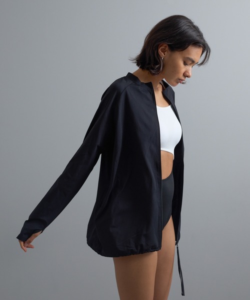 COLONY 2139（コロニートゥーワンスリーナイン）の「ジップアップラッシュガード（ラッシュガード・レディース・ブラック・FREE）」の14枚目の写真