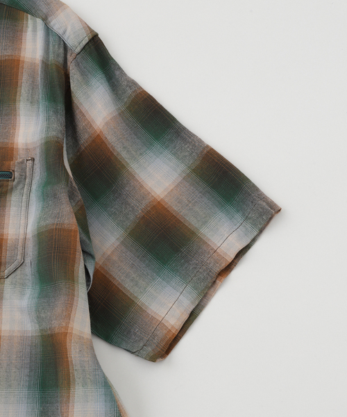WHITE MOUNTAINEERING(ホワイトマウンテニアリング)の「White Mountaineering(ホワイトマウンテニアリング) MID GUSSET SLEEVE CHECK シャツ(シャツ/ブラウス・メンズ・グリーン・1)」の4枚目の写真