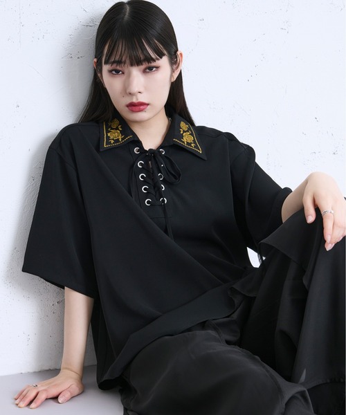 Ellno Loset（エルノロゼット）の「レースアップフラワー刺繍シャツ（シャツ/ブラウス・メンズ・オフホワイト/ブルーグレー/ブラック/ボルドー・MEDIUM/LARGE/SMALL）」の11枚目の写真