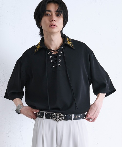 Ellno Loset（エルノロゼット）の「レースアップフラワー刺繍シャツ（シャツ/ブラウス・メンズ・オフホワイト/ブルーグレー/ブラック/ボルドー・MEDIUM/LARGE/SMALL）」の22枚目の写真