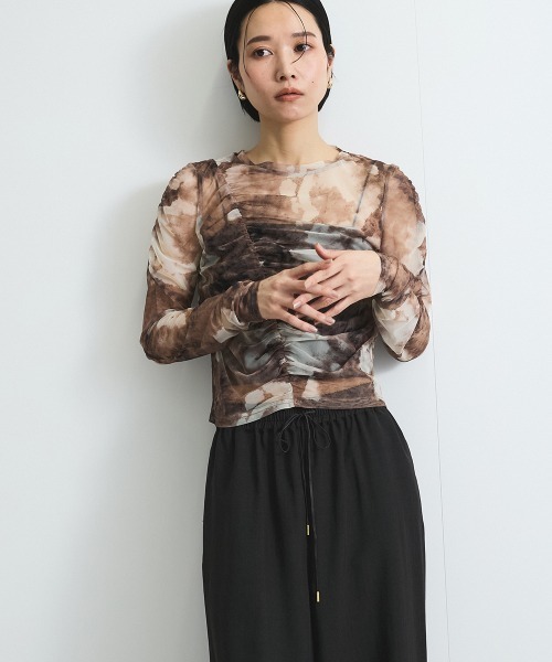 VICKY(ビッキー)の「ニュアンスシアーシャーリングプルオーバー≪手洗い可能≫(Tシャツ/カットソー・レディース・ベージュ系その他/オフホワイト・M)」の2枚目の写真